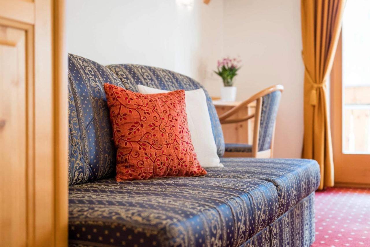 B&B Hotel Alpenrose Rooms & Apartments Valles Exterior photo
